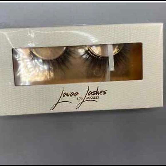 Lavaa Lashes - Charm Faux Mink - Picture 5 of 11